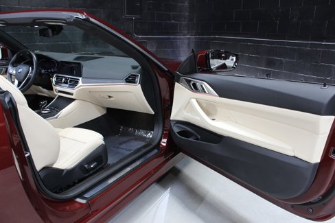 Used 2023 BMW 430i Convertible image 30