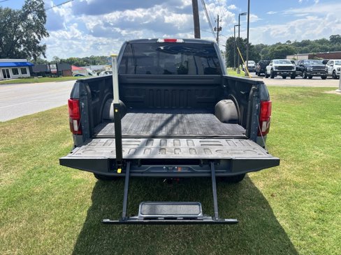Used 2019 Ford F150 Lariat w/ Equipment Group 502A Luxury image 5