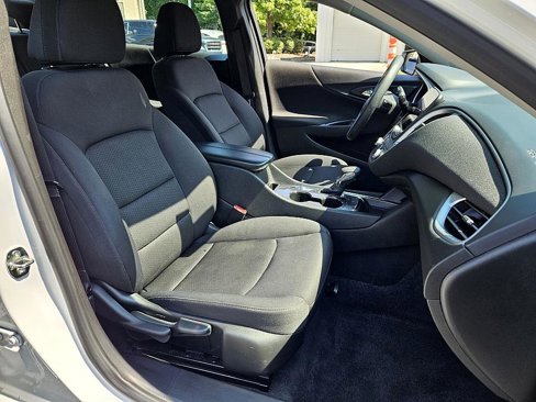 Used 2023 Chevrolet Malibu LT image 16
