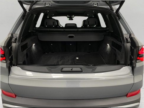 Used 2025 BMW X5 xDrive40i image 5