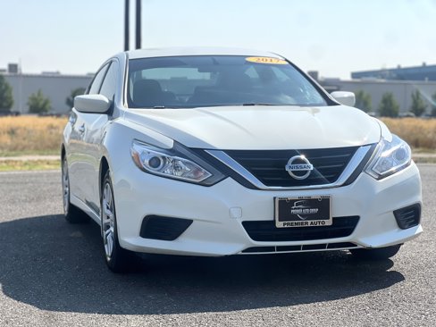 Used 2017 Nissan Altima 2.5 S w/ Power Driver Seat Package image 3