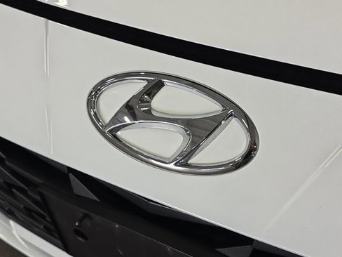 Certified 2021 Hyundai Elantra SEL w/ Convenience Package image 32