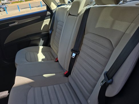 Used 2018 Ford Fusion S image 29