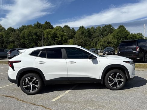 Used 2024 Chevrolet Trax RS w/ Driver Confidence Package image 9