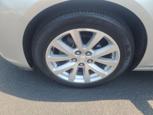 Used 2016 Chevrolet Malibu LTZ image 10