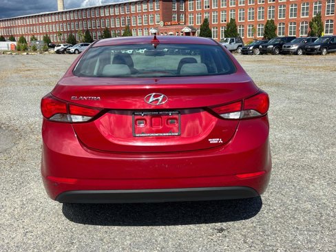 Used 2016 Hyundai Elantra SE w/ Option Group 02 image 4