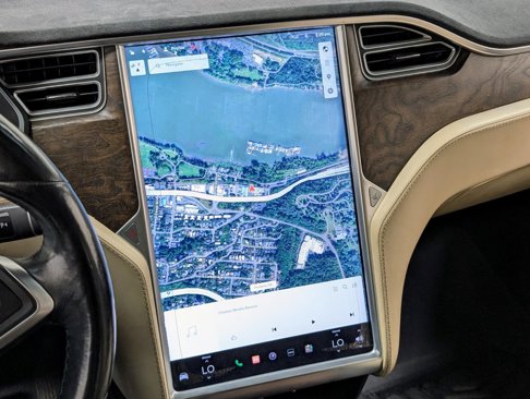 Used 2016 Tesla Model X 75D image 28