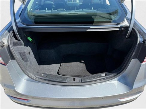Used 2020 Ford Fusion SE image 7