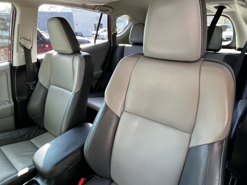 Used 2013 Toyota RAV4 Limited image 18