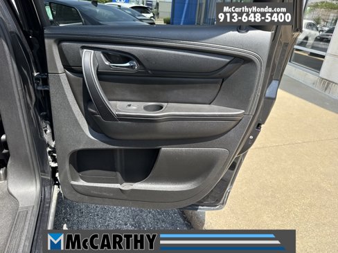 Used 2015 Chevrolet Traverse LT w/ Style and Technology Package image 36