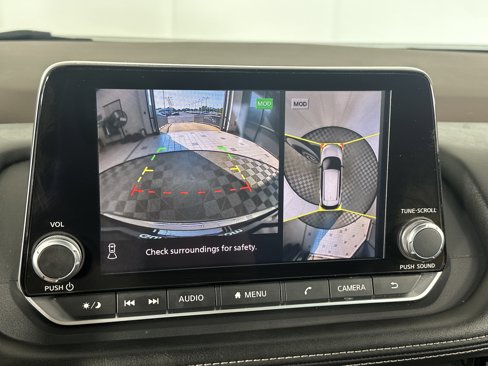 Used 2021 Nissan Rogue SV image 19