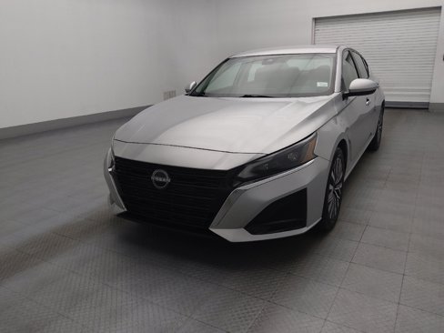 Used 2023 Nissan Altima 2.5 SV image 15
