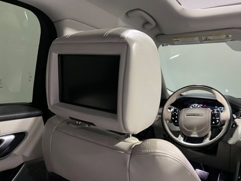 Used 2018 Land Rover Range Rover Velar R-Dynamic HSE image 52