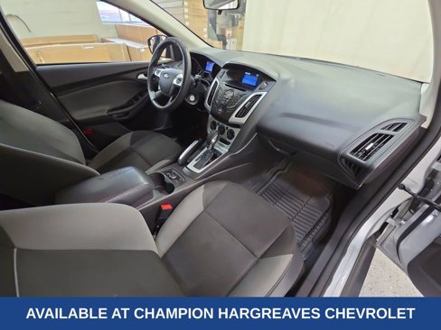 Used 2014 Ford Focus SE w/ SE Winter Package image 38
