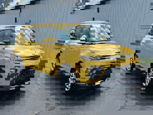 Used 2020 Kia Soul LX image 1