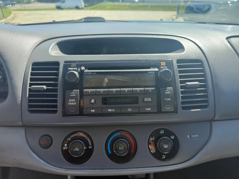 Used 2003 Toyota Camry LE image 18