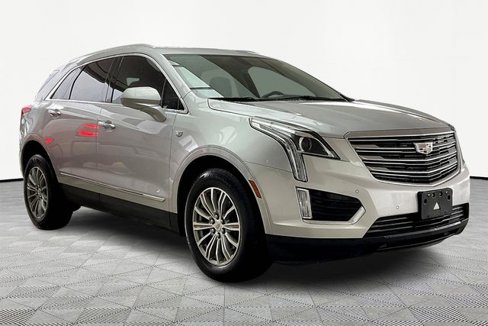 Used 2017 Cadillac XT5 Luxury image 1