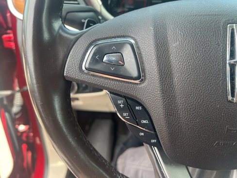 Used 2019 Lincoln MKC Select w/ Select Plus Package image 8