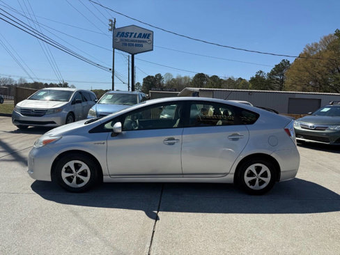 Used 2014 Toyota Prius Five image 4