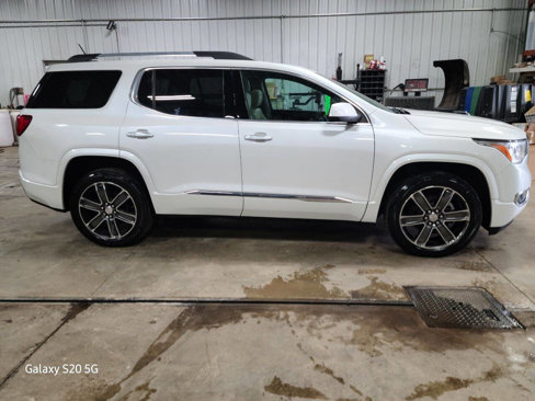 Used 2017 GMC Acadia Denali image 9