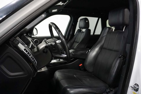 Used 2016 Land Rover Range Rover HSE image 14