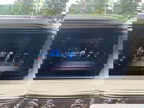 Used 2019 Mercedes-Benz S 560 Sedan image 24