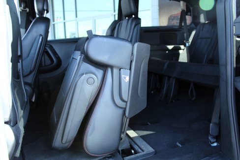 Used 2013 Dodge Grand Caravan R/T w/ Safety Sphere Group image 13