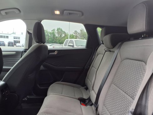 Used 2021 Ford Escape SE w/ SE Sport Appearance Package image 19