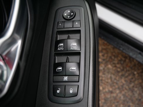 Used 2019 Jeep Cherokee Trailhawk w/ Comfort/Convenience Group image 19
