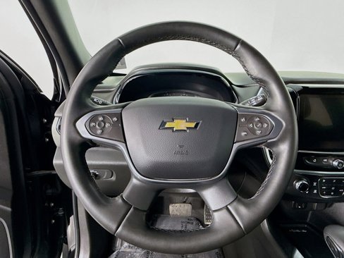Used 2023 Chevrolet Traverse LT image 11