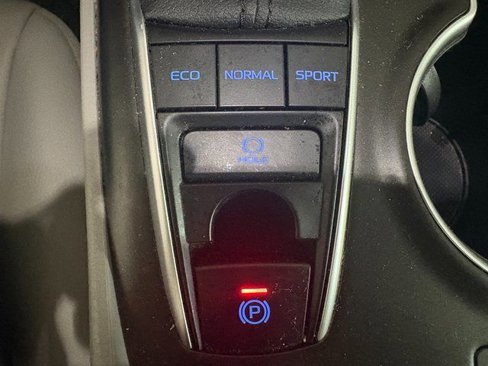 Certified 2023 Toyota Camry XLE image 25