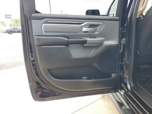 Used 2019 RAM 1500 Big Horn image 22
