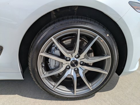 New 2026 Genesis G70 2.5T Prestige image 9