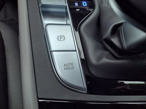 New 2025 Hyundai Elantra SEL w/ Cargo Package image 25
