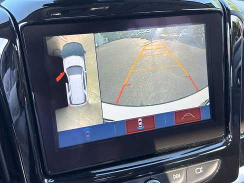 Used 2019 Chevrolet Traverse LT w/ LT Premium Package image 17