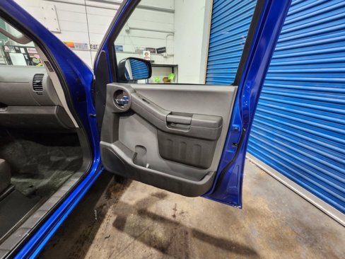 Used 2015 Nissan Xterra X image 9