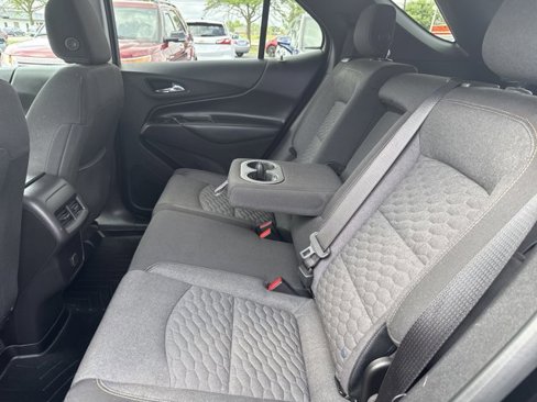Used 2018 Chevrolet Equinox LT image 23