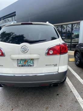 Used 2009 Buick Enclave CX image 28