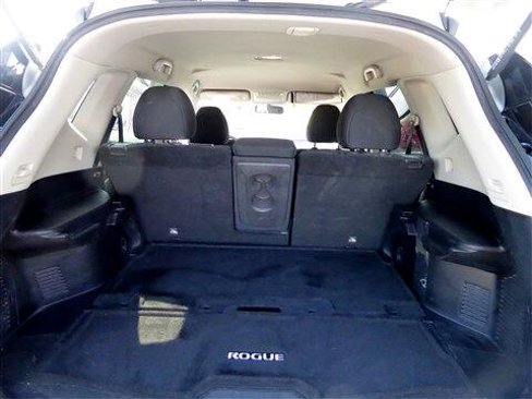 Used 2017 Nissan Rogue SV image 19