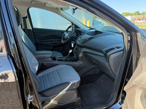 Used 2019 Ford Escape S image 11