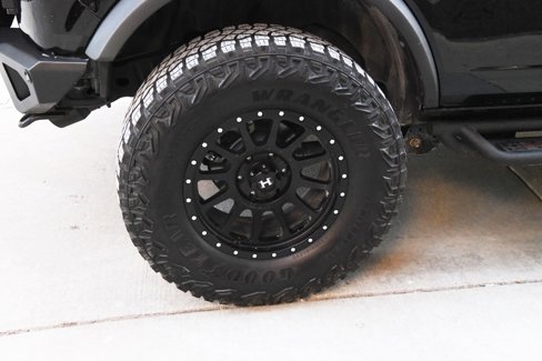 Used 2023 Ford Bronco Badlands image 22
