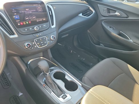 Used 2023 Chevrolet Malibu LT image 34