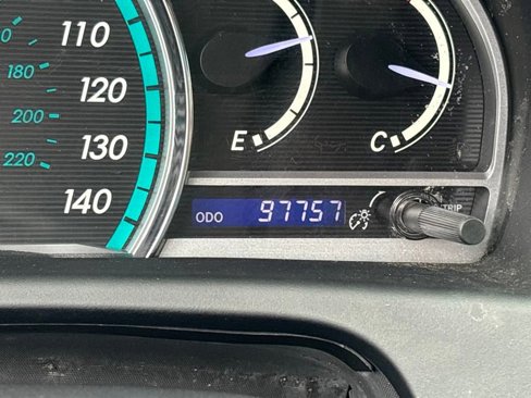 Used 2015 Toyota Venza XLE image 16