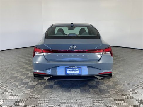 Certified 2023 Hyundai Elantra SEL image 15