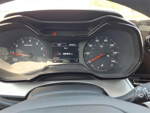 Used 2025 Chevrolet Trax LS w/ LS Convenience Package image 23