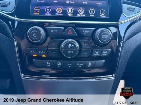 Used 2019 Jeep Grand Cherokee Altitude image 11