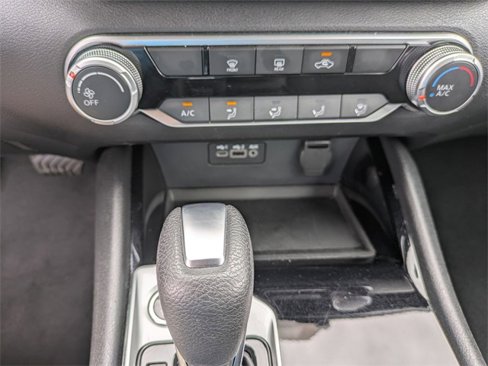 Used 2024 Nissan Altima 2.5 SV image 24