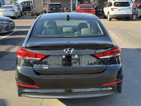 Used 2017 Hyundai Elantra SE image 8
