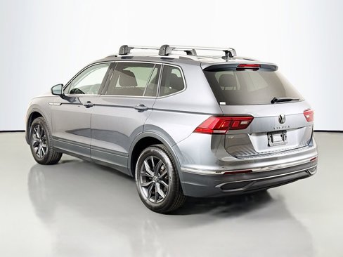Used 2022 Volkswagen Tiguan SE image 5