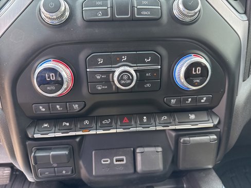 Used 2020 GMC Sierra 1500 SLT w/ SLT Premium Plus Package image 11